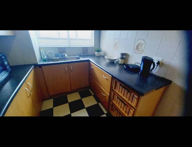 2 BEDROOM APARTMENT FOR SALE IN HUMEWOOD